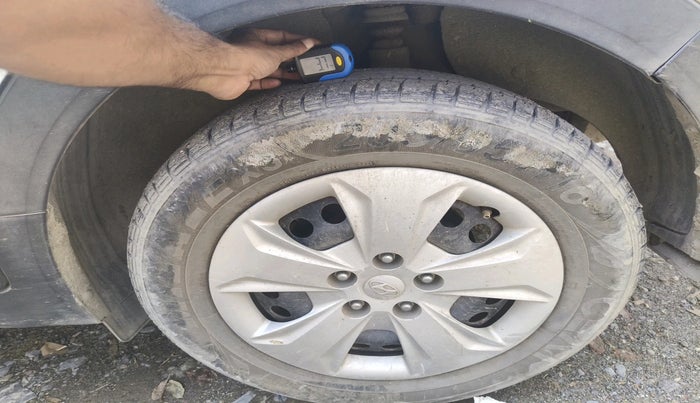 2016 Hyundai Creta E PLUS 1.6 PETROL, Petrol, Manual, 99,647 km, tyre