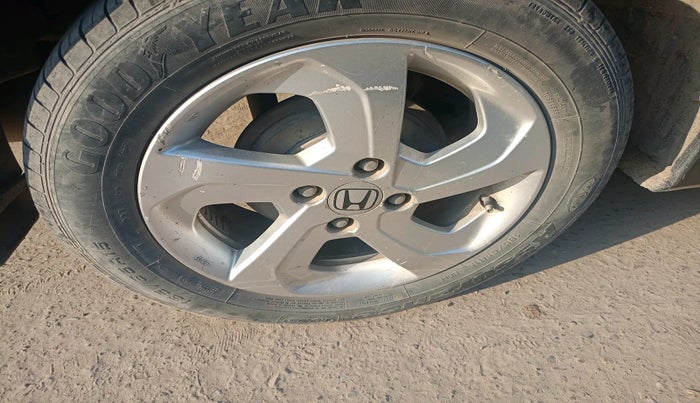 2014 Honda City 1.5L I-DTEC VX, Diesel, Manual, 1,27,301 km, tyre