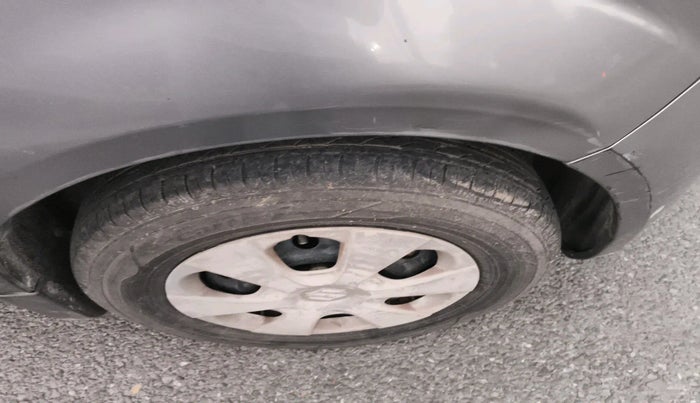 2011 Maruti Ritz VXI, Petrol, Manual, 80,309 km, tyre
