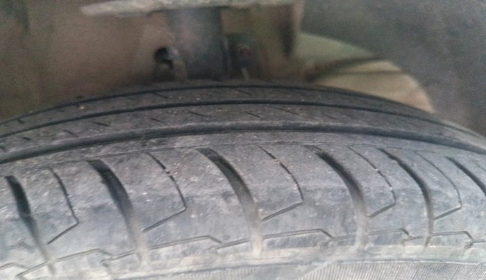 2022 Maruti Dzire VXI, Petrol, Manual, 34,092 km, tyre
