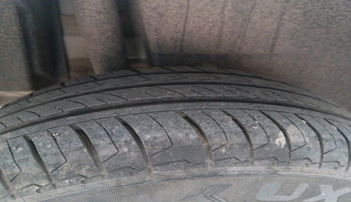 2022 Maruti Dzire VXI, Petrol, Manual, 34,092 km, tyre