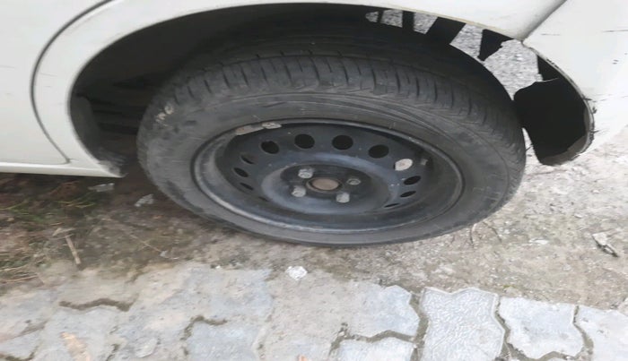 2017 Maruti Wagon R 1.0 VXI, Petrol, Manual, 60,655 km, tyre