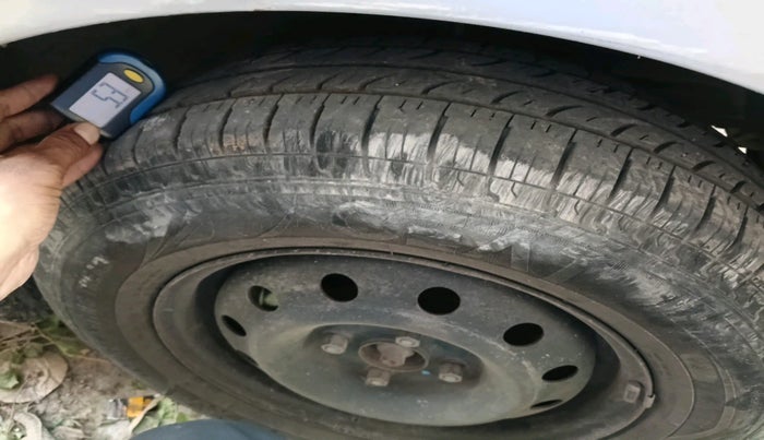 2012 Maruti Swift Dzire VDI, Diesel, Manual, 1,42,262 km, tyre