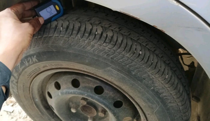 2012 Maruti Swift Dzire VDI, Diesel, Manual, 1,42,262 km, tyre