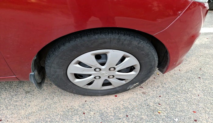 2012 Hyundai i10 SPORTZ 1.2, Petrol, Manual, 1,20,906 km, tyre