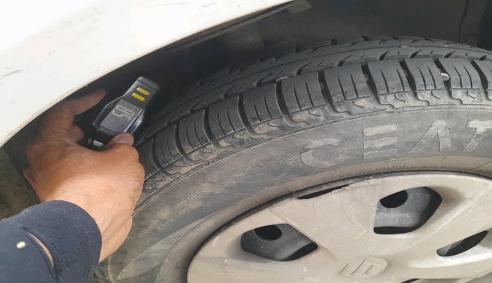 2011 Maruti Ritz VXI, Petrol, Manual, 1,18,970 km, tyre