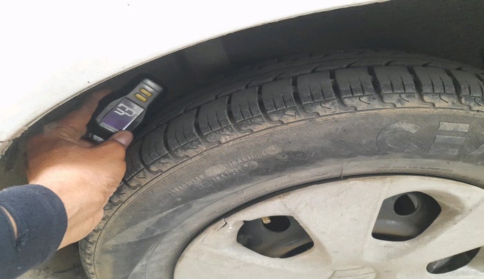 2011 Maruti Ritz VXI, Petrol, Manual, 1,18,970 km, tyre