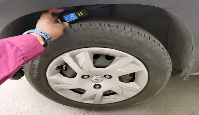 2020 Renault Kwid RXL 1.0, Petrol, Manual, 84,525 km, tyre