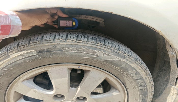 2011 Maruti Ritz ZXI, Petrol, Manual, 1,14,455 km, tyre