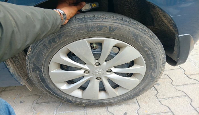 2017 Maruti Baleno DELTA PETROL 1.2, Petrol, Manual, 63,006 km, tyre