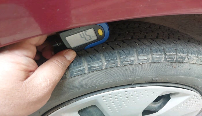 2014 Maruti Alto K10 VXI, Petrol, Manual, 1,02,117 km, tyre