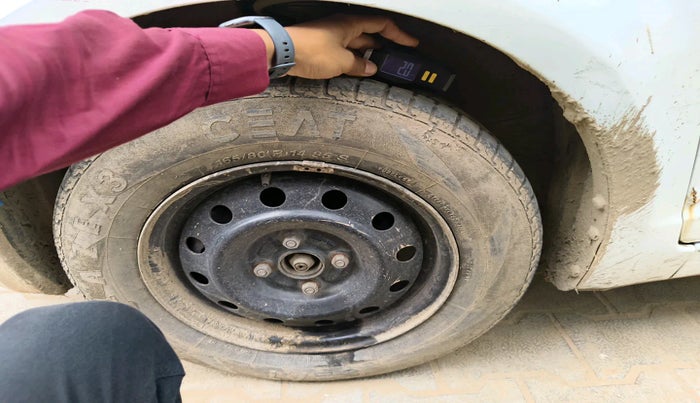 2010 Maruti Swift LXI, Petrol, Manual, 97,287 km, tyre