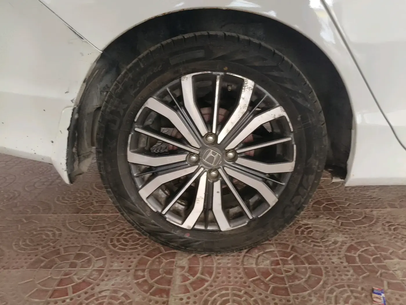 2017 Honda City 1.5L I-DTEC ZX, Diesel, Manual, 75,277 km, tyre