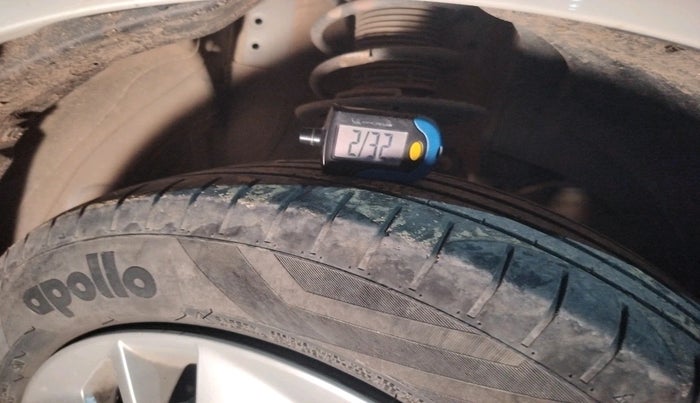 2023 Maruti Baleno DELTA CNG 1.2L, Petrol, Manual, 50,830 km, tyre