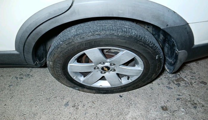 2011 Chevrolet Captiva XTREME, Diesel, Manual, 1,35,551 km, tyre