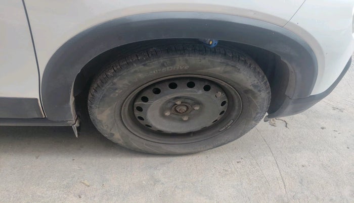 2022 CITROEN C3 FEEL 1.2 DUAL TONE, Petrol, Manual, 28,000 km, tyre