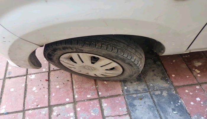 2015 Maruti Alto 800 LXI, Petrol, Manual, 86,207 km, tyre