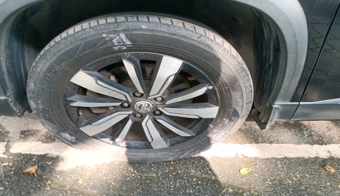 2020 MG HECTOR PLUS SHARP 1.5 PETROL TURBO DCT 6-STR, Petrol, Automatic, 24,933 km, tyre