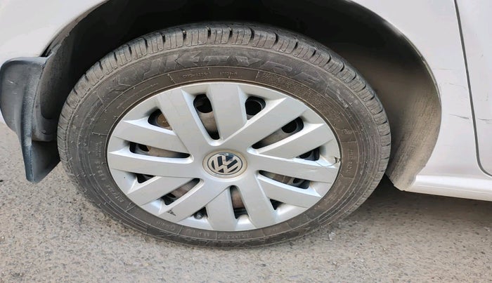 2013 Volkswagen Polo COMFORTLINE 1.2L PETROL, Petrol, Manual, 94,909 km, tyre