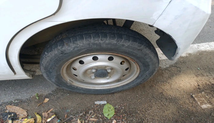 2011 Maruti Wagon R 1.0 LXI, Petrol, Manual, 31,466 km, tyre