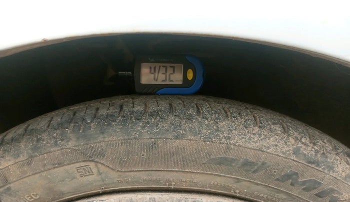 2012 Tata Nano LX, Petrol, Manual, 90,994 km, tyre
