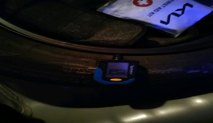 2023 KIA SONET HTX ANNIVERSARY EDITION 1.0 IMT, Petrol, Manual, 5,629 km, tyre