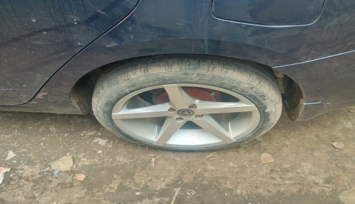2022 Maruti Ciaz DELTA 1.5 SHVS MT PETROL, Petrol, Manual, 43,007 km, tyre