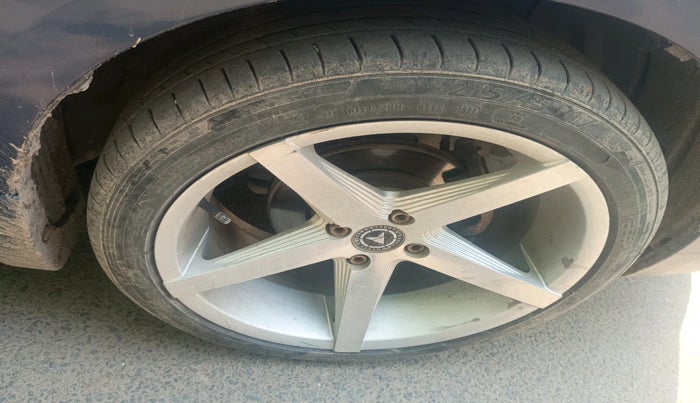 2022 Maruti Ciaz DELTA 1.5 SHVS MT PETROL, Petrol, Manual, 43,007 km, tyre