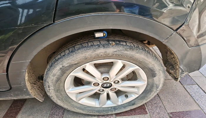 2015 Hyundai Creta SX PLUS AT 1.6 DIESEL, Diesel, Automatic, 84,667 km, tyre