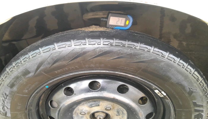 2013 Maruti Ritz VDI, Diesel, Manual, 1,17,732 km, tyre