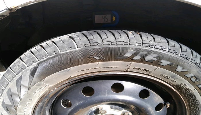 2013 Maruti Ritz VDI, Diesel, Manual, 1,17,732 km, tyre