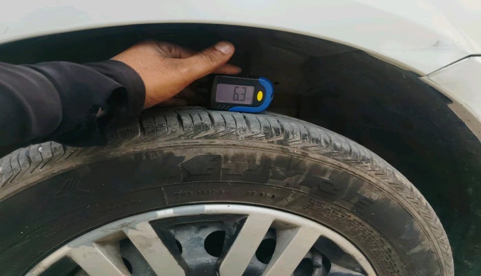 2016 Maruti Swift VXI O, Petrol, Manual, 35,687 km, tyre