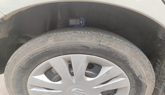 2020 Maruti Swift VXI, Petrol, Manual, 41,603 km, tyre