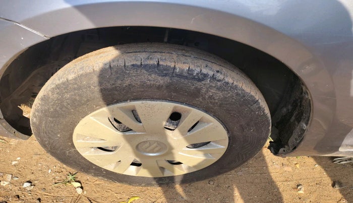2012 Maruti Swift VXI, Petrol, Manual, 51,535 km, tyre