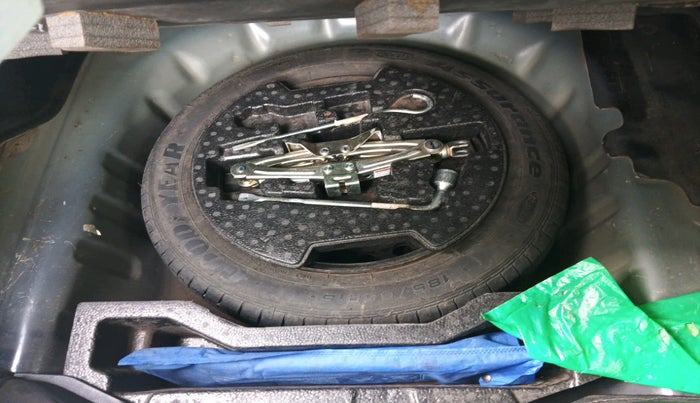 2020 Maruti Ciaz DELTA AT 1.5 SHVS PETROL, Petrol, Automatic, 33,185 km, tyre