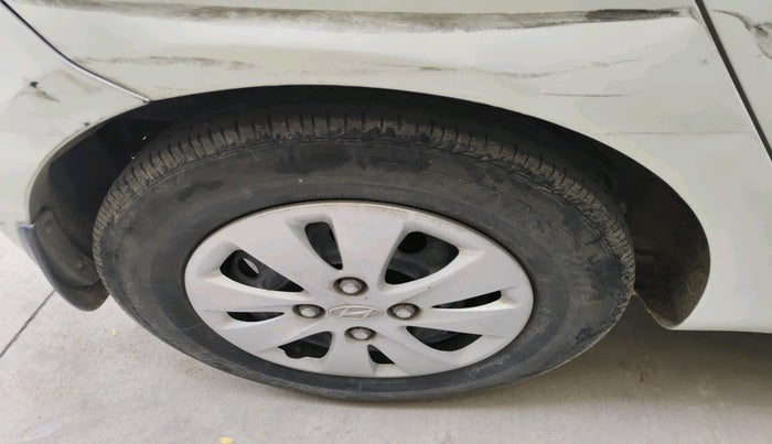 2011 Hyundai i10 SPORTZ 1.2, Petrol, Manual, 53,180 km, tyre