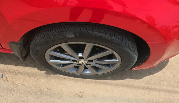 2018 Volkswagen Polo HIGHLINE PLUS 1.0 16 ALLOY, Petrol, Manual, 52,535 km, tyre