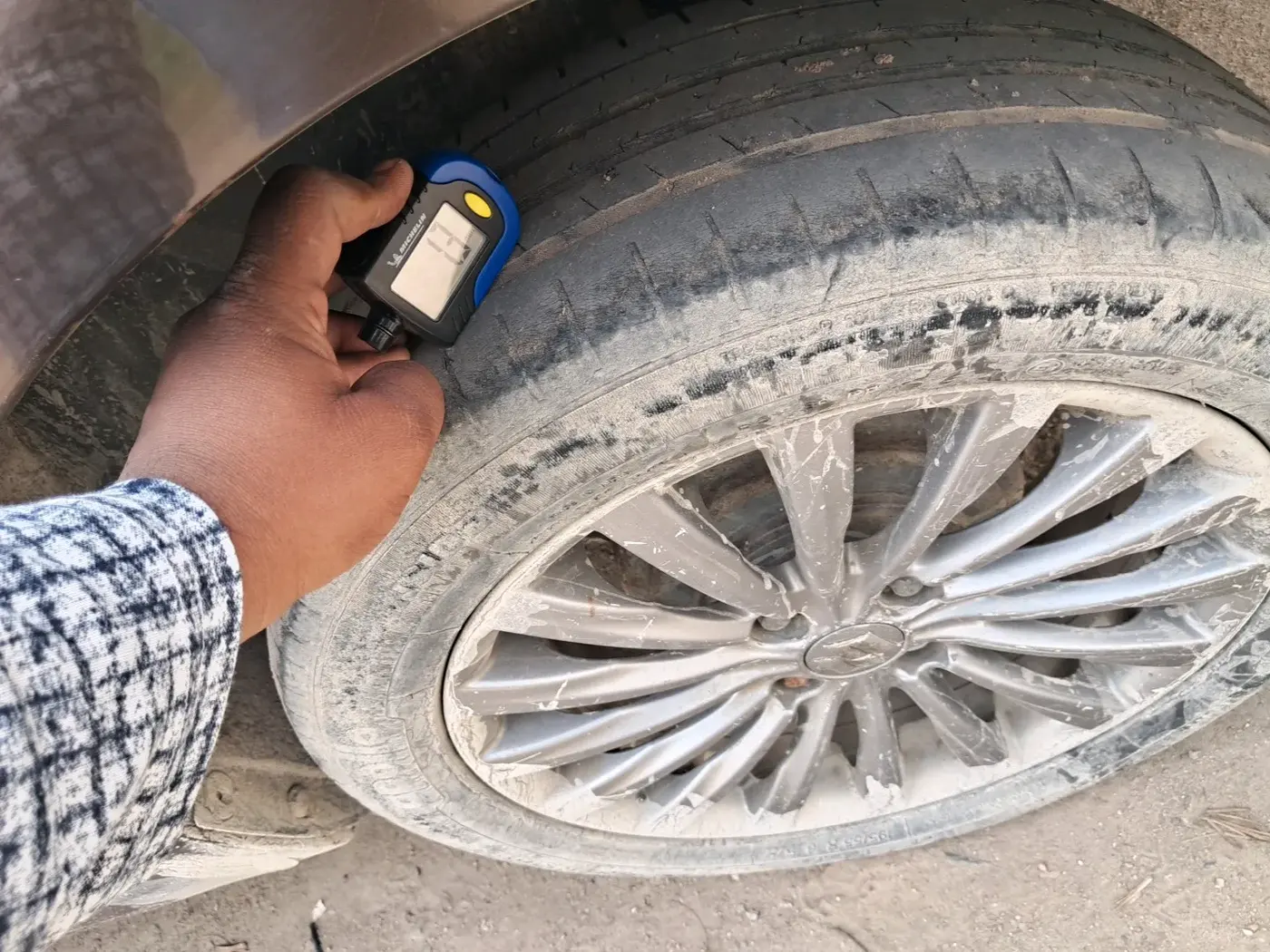 2015 Maruti Ciaz ZDI+, Diesel, Manual, 1,53,331 km, tyre