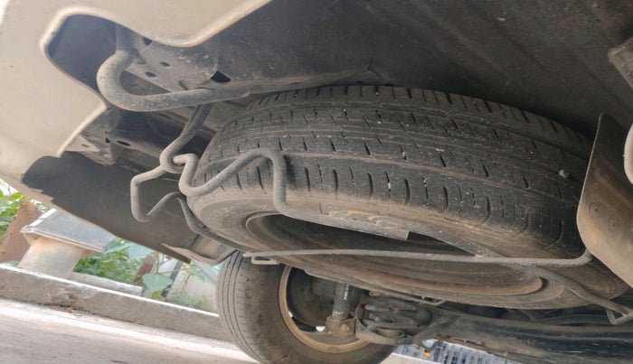2014 Honda Mobilio 1.5L I-DTEC RS, Diesel, Manual, 1,69,707 km, tyre