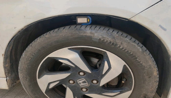 2014 Honda Mobilio 1.5L I-DTEC RS, Diesel, Manual, 1,69,707 km, tyre