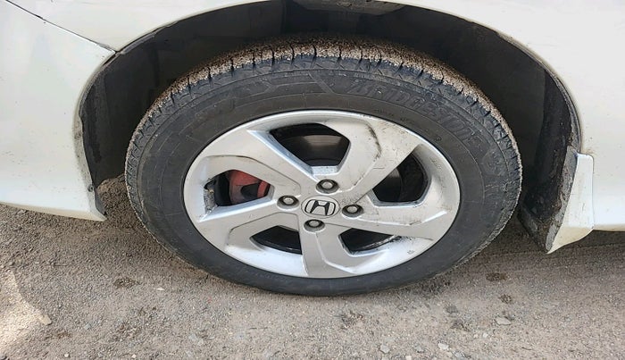 2014 Honda City 1.5L I-DTEC V, Diesel, Manual, 75,922 km, tyre