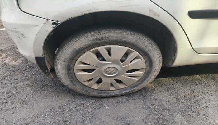 2011 Maruti Swift VXI, Petrol, Manual, 1,22,908 km, tyre