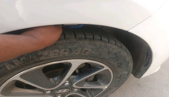 2017 Hyundai Grand i10 SPORTZ (O) AT 1.2 KAPPA VTVT, Petrol, Automatic, 79,527 km, tyre