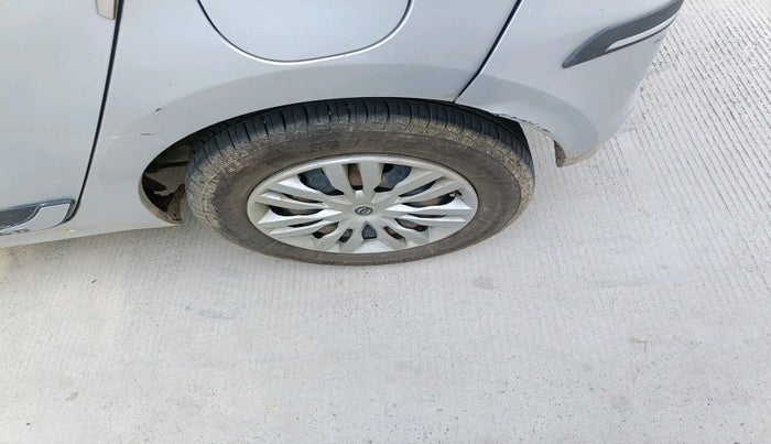 2018 Tata Tiago XT PETROL, Petrol, Manual, 1,35,932 km, tyre