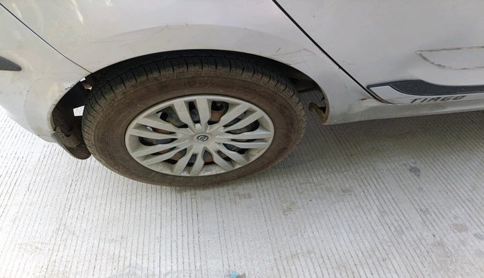 2018 Tata Tiago XT PETROL, Petrol, Manual, 1,35,932 km, tyre