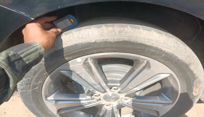 2019 Hyundai Verna 1.6 CRDI SX + AT, Diesel, Automatic, 49,114 km, tyre