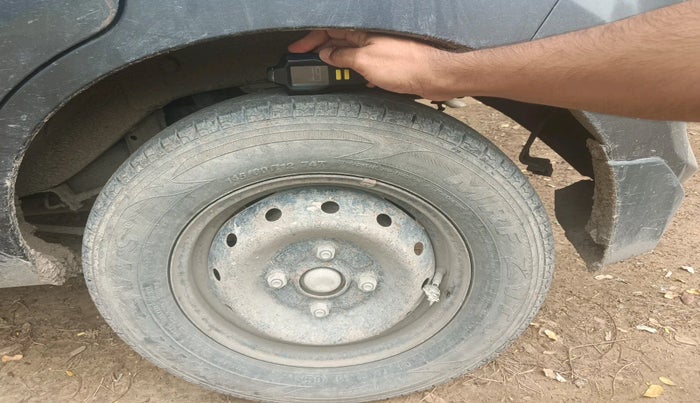 2019 Maruti Alto LXI, Petrol, Manual, 1,30,751 km, tyre