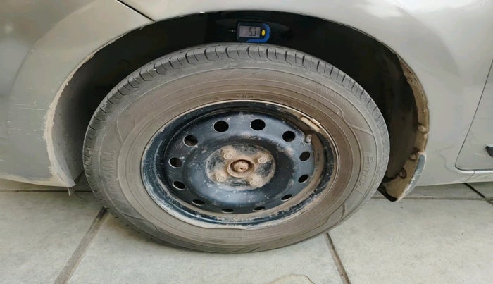 2019 Maruti Dzire VXI, Petrol, Manual, 64,645 km, tyre