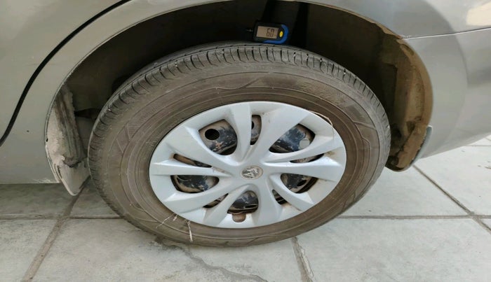 2019 Maruti Dzire VXI, Petrol, Manual, 64,645 km, tyre