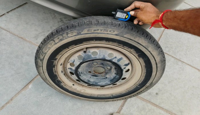 2019 Maruti Dzire VXI, Petrol, Manual, 64,645 km, tyre